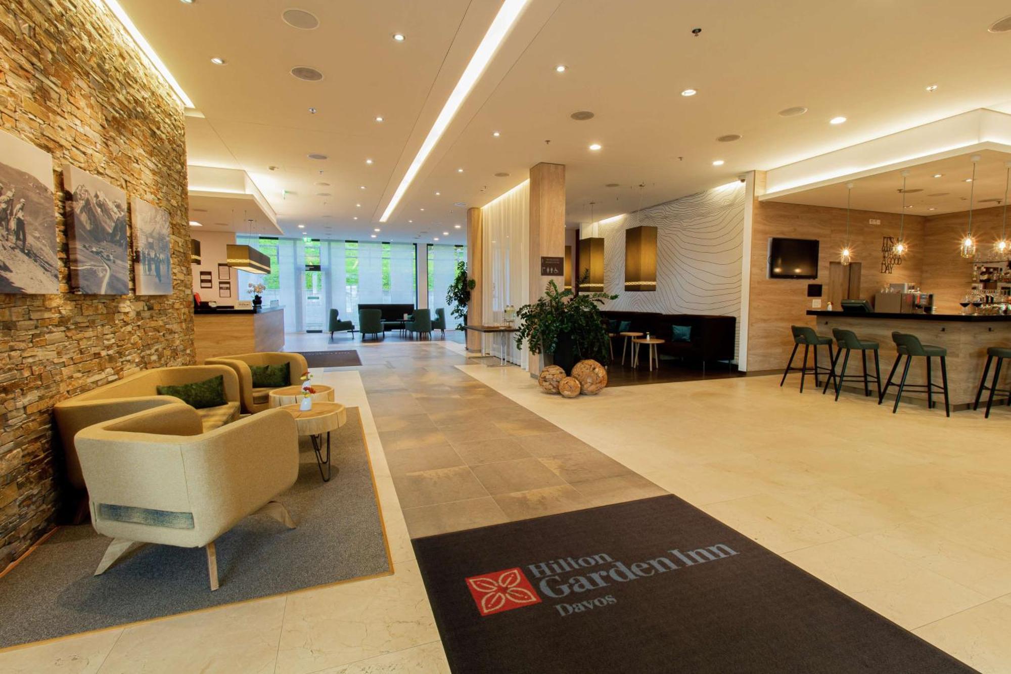 Hilton Garden Hotel 4*